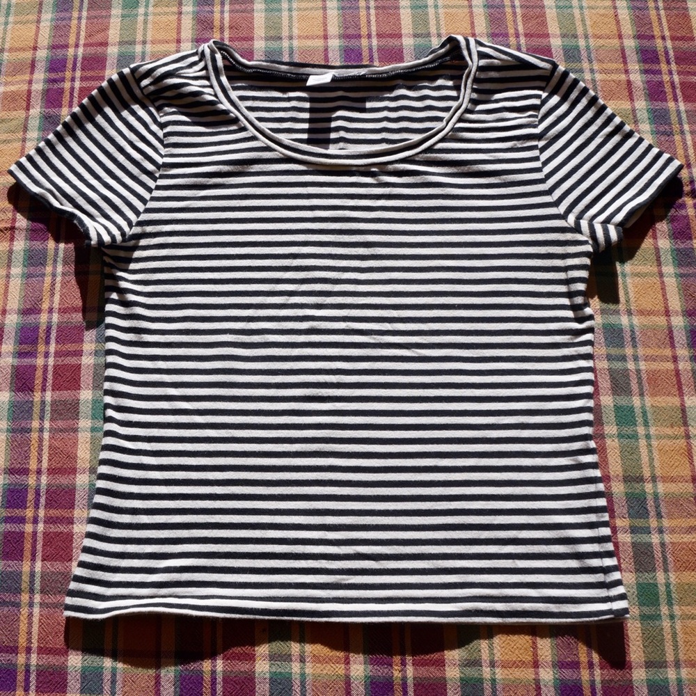 NORDSTROM Black & White Striped Cropped Tee Shirt